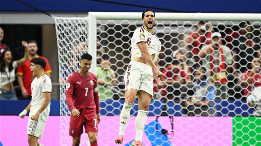 Portugal-Espanha, a crónica: acabou o Mundial do travão de mão, o futebolista português pede mais