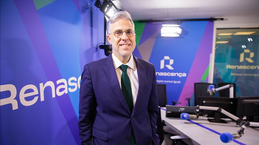 "Diz-se que o tempo da justiça é lento, mas o da política é ainda mais", diz bastonário dos advogados