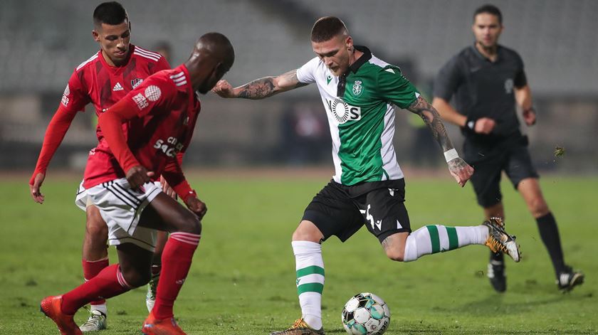 Antunes rescinde com o Sporting e regressa ao Paços de Ferreira Antunes rescinde com o Sporting e regressa ao Paços de Ferreira