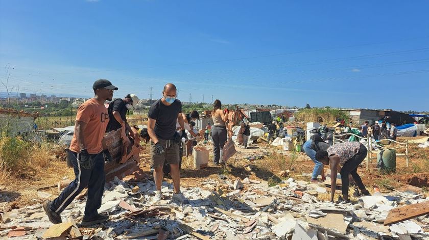 Entulho do Bairro do Talude. Foto: Manuela Pires/RR