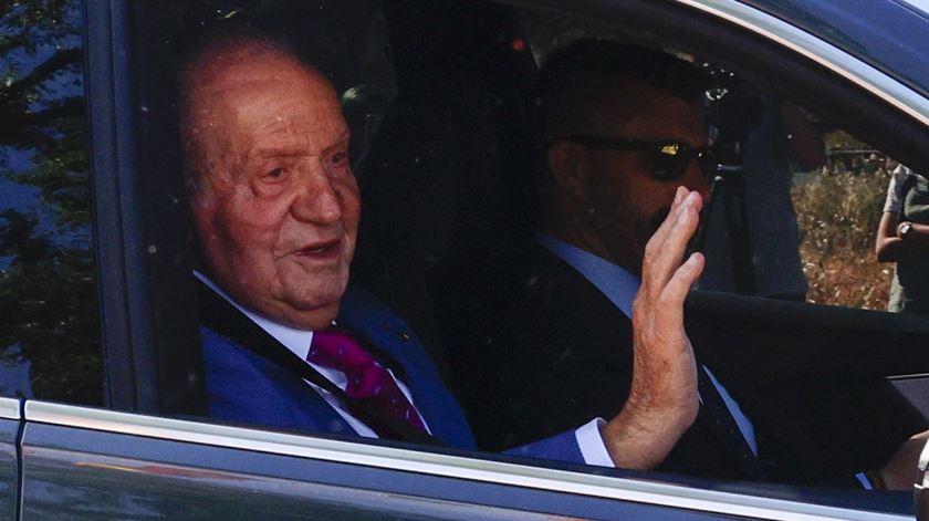 Juan Carlos I apresenta queixa inédita por injúrias contra histórico político espanhol