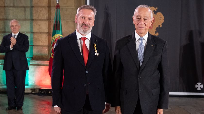 Marcelo condecorou empresário que deve dois milhões de euros ao Fisco