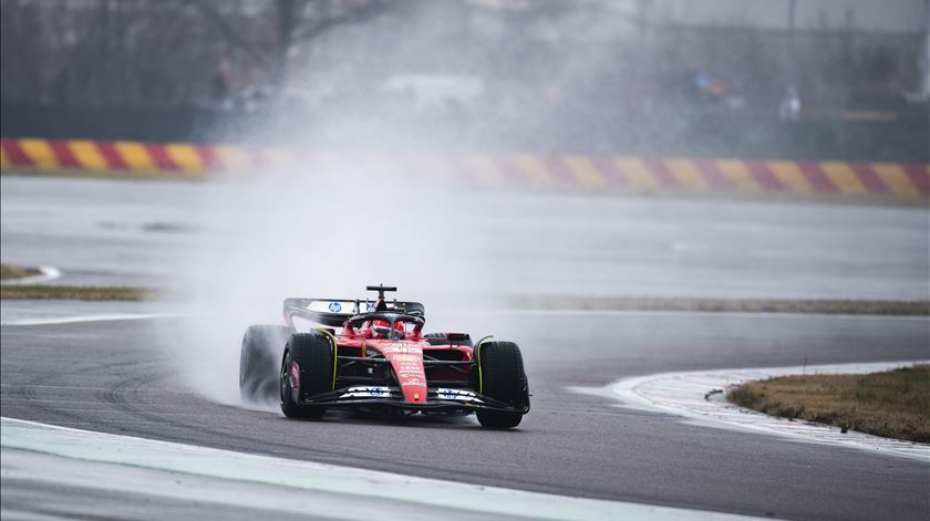 As voltas de Charles Leclerc foram mais afetadas pela chuva. Foto: Scuderia Ferrari