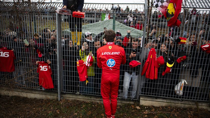 Piloto do Mónaco também agradeceu aos adeptos da Ferrari, que lhe chamam de "príncipe". Foto: Scuderia Ferrari