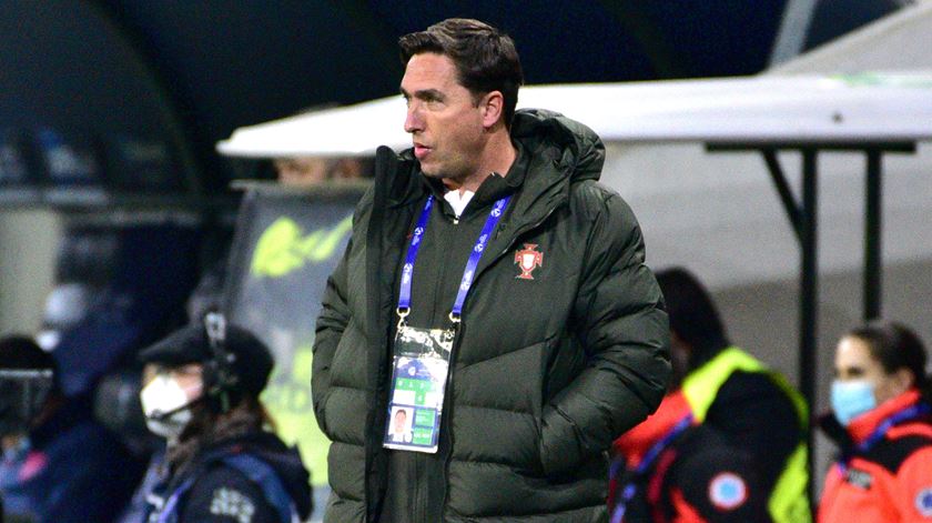 Rui Jorge descansado após pleno de vitórias. "É um sossego para o treinador ver esta equipa jogar" Rui Jorge descansado após pleno de vitórias. "É um sossego para o treinador ver esta equipa jogar"