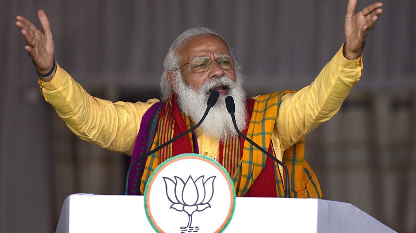 Índia. Projeções dão maioria de dois terços a Narendra Modi