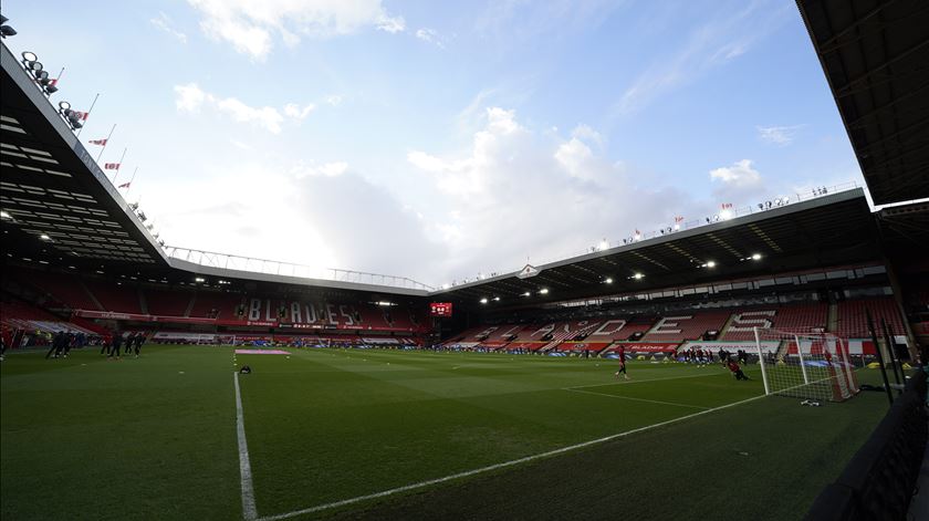 Bramall Lane (Sheffield) - capacidade: 30.000 espectadores. Receberá uma das meias-finais. Foto: Tim Keeton / Pool/EPA
