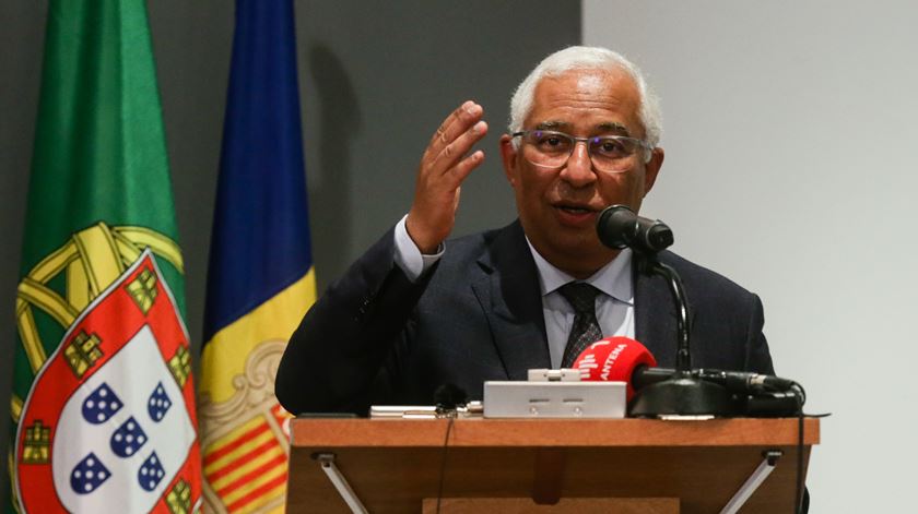 Ibero-Americana: Costa ataca proibição de exportações e guerras nacionais em torno das vacinas