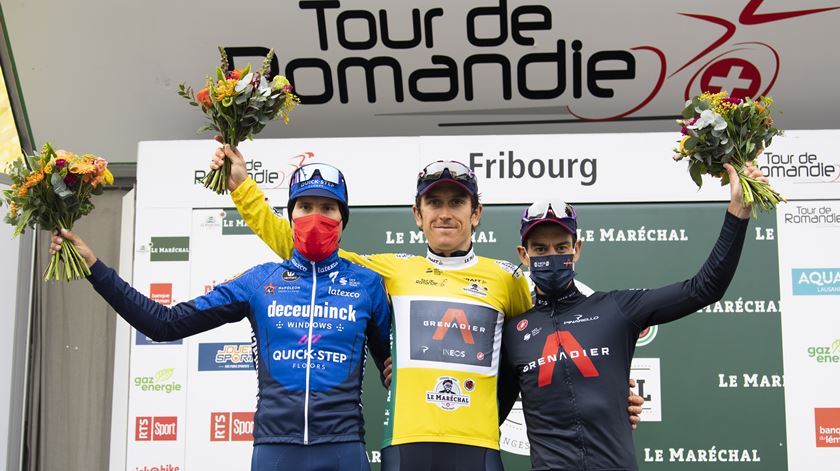 Richie Porte à direita de Geraint Thomas Foto: Jean Christophe Bott/EPA