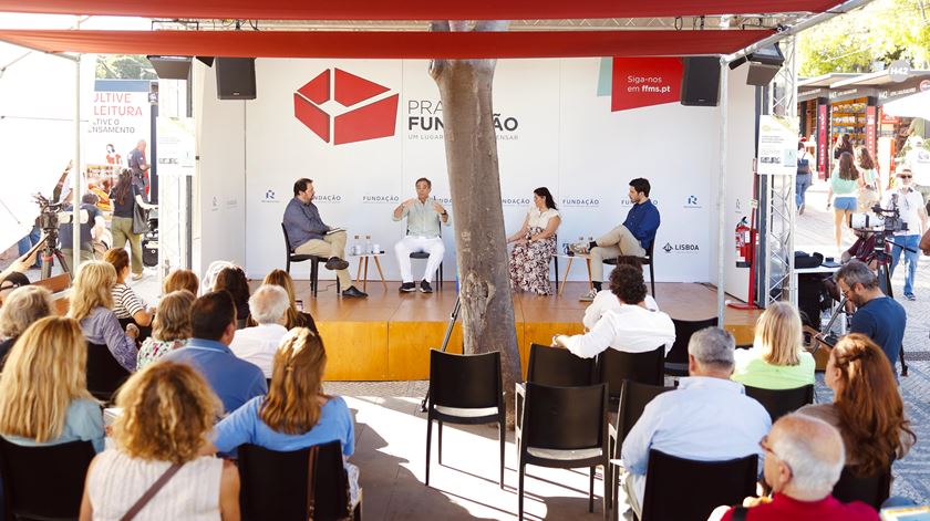 Da capa à contracapa feira do livro 2026 - Como se pensa o futuro sem uma bola de cristal? Foto: RR