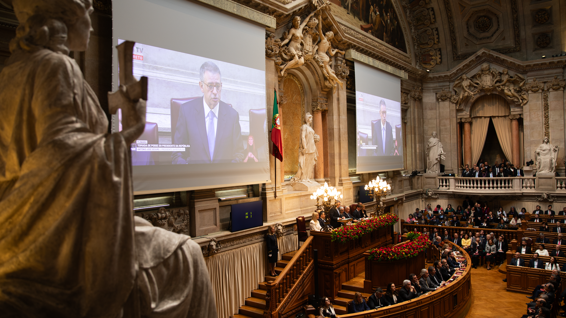 Mais de metade dos portugueses defende revisão constitucional