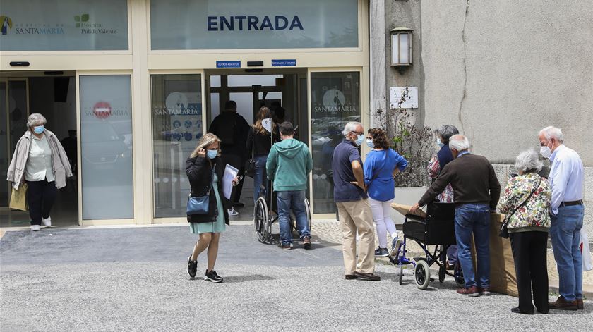 Dois hospitais de Lisboa alertam para falsa cobrança de taxas moderadoras