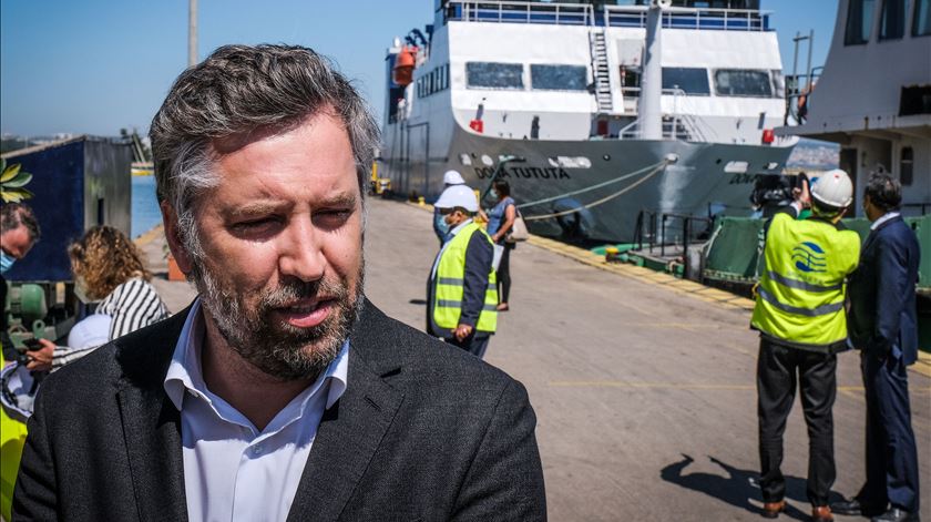 Ministro contraria Arnaut. Novo aeroporto de Lisboa "vai ter que estar feito antes" de 2035