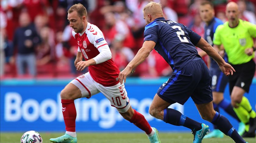 Eriksen vai ter desfibrilhador cardíaco implantado