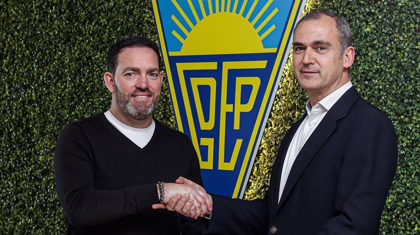 Ricardo Soares quer jogadores "capazes" de dar a volta ao momento do Estoril