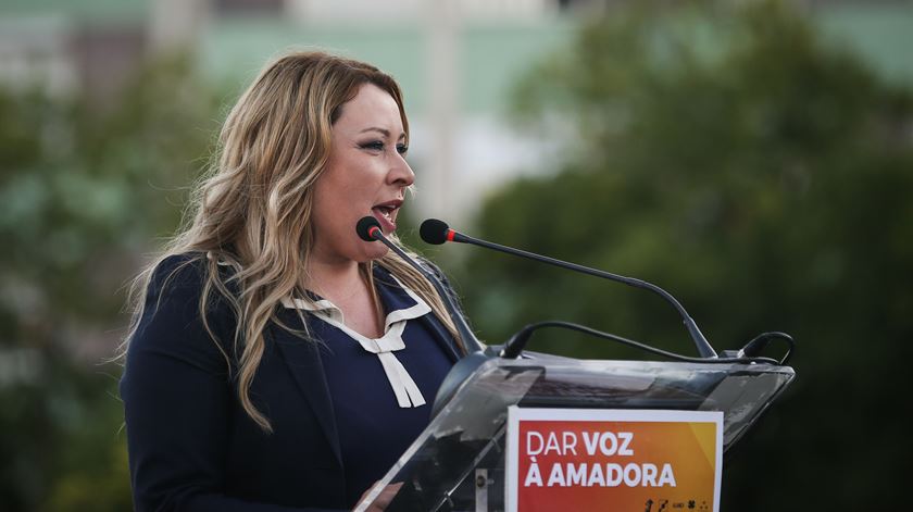 Candidata do PSD à Câmara da Amadora promete "erradicar" Cova da Moura