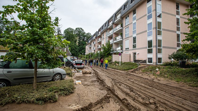 Inundações em Bad Neuenahr, na Alemanha.  Foto: Constantin Zinn/EPA
