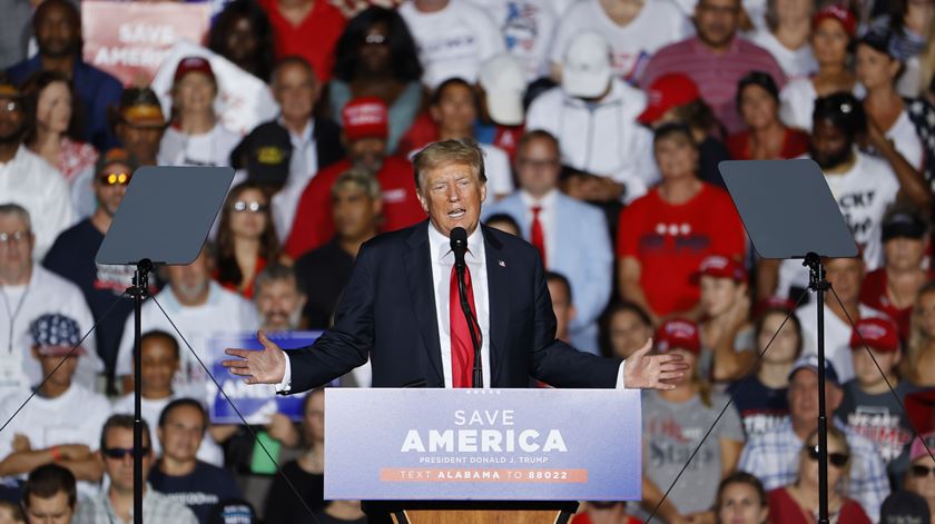 Trump volta a dar sinais de que vai candidatar-se às presidenciais de 2024