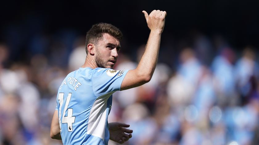 Manchester City "atropela" Arsenal com goleada