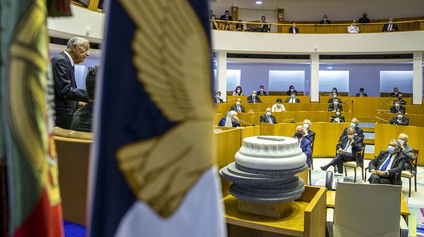 Parlamento açoriano quer revisão constitucional antes dos 50 anos da autonomia