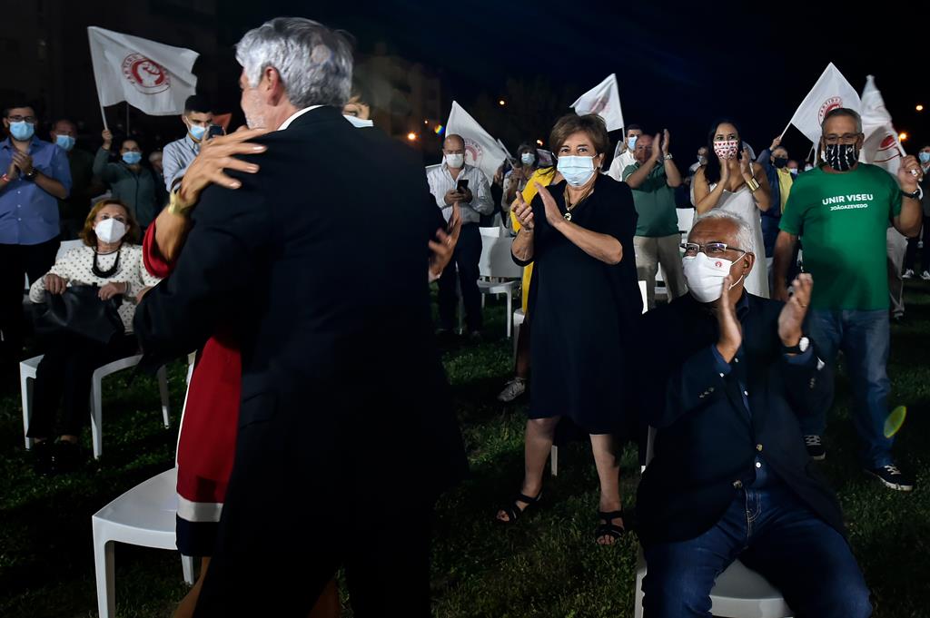 PS capaz de vencer no Cavaquistão? - Reportagem de Liliana Carona