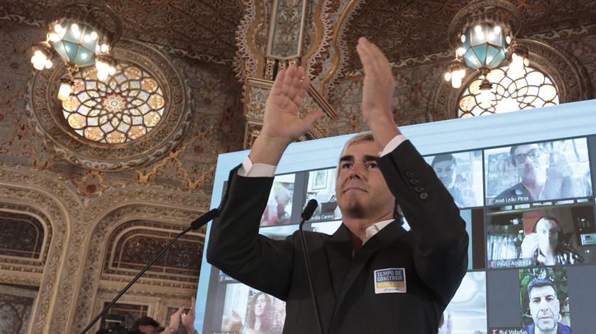 Nuno Melo considera "inaceitável" partido apresentar-se a legislativas sem congresso