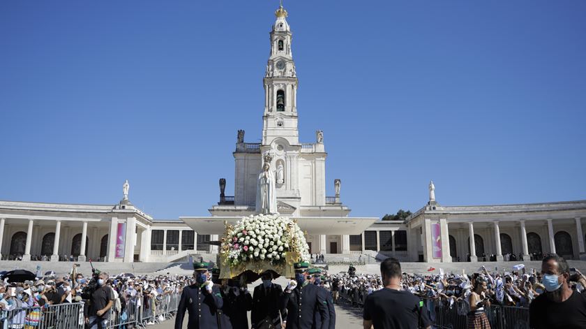 D. João Lavrador. “Somos chamados a sermos arautos e construtores da paz”
