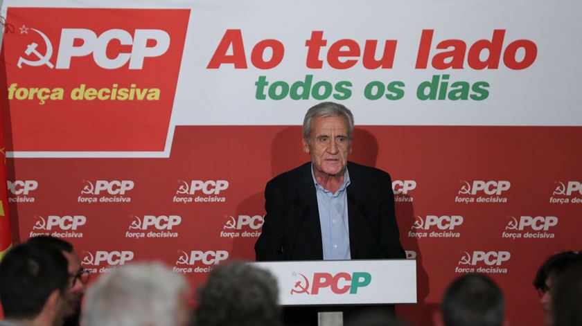 Jerónimo de Sousa diz que PS quer maioria absoluta e direita sonha com bloco central