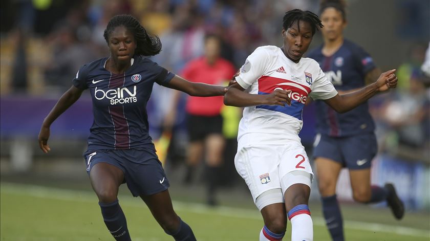 Aminata Diallo num jogo com o Lyon. Foto: Geoff Caddick/EPA (arquivo)