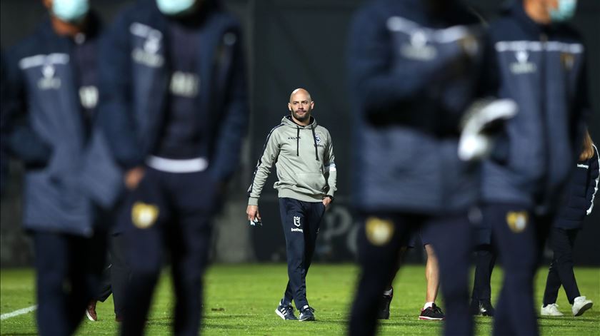 Treinador da Belenenses SAD não espera Benfica ferido