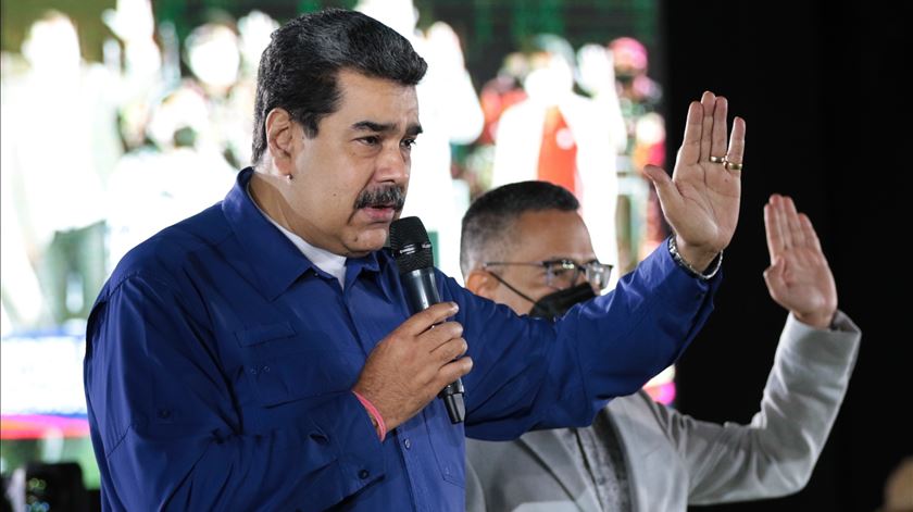 EUA sobem para 25 milhões de dólares recompensa para deter Maduro