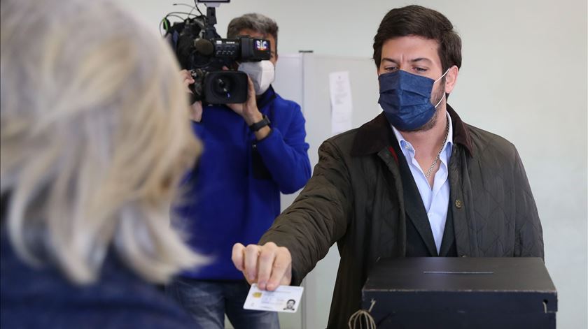 Francisco Rodrigues dos Santos vota “tranquilo e confiante”