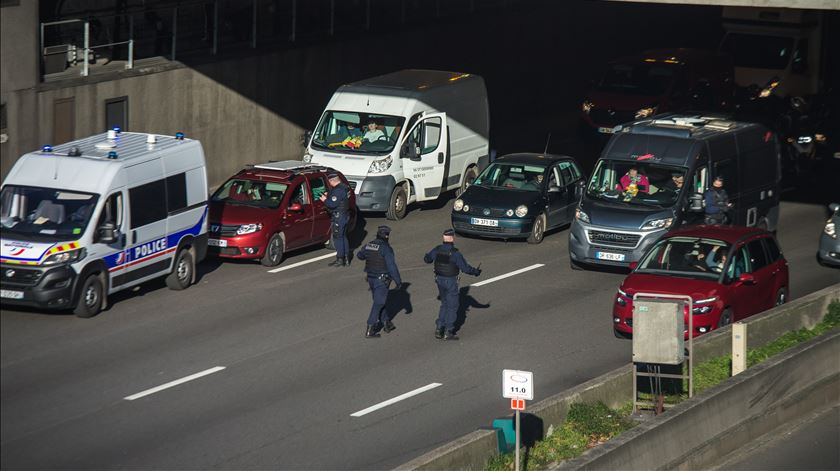 "Comboio da Liberdade". Manifestantes franceses seguem para Bruxelas