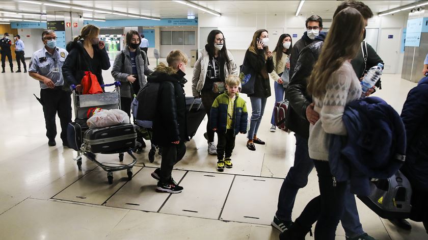 Ainda há 200 portugueses na Ucrânia