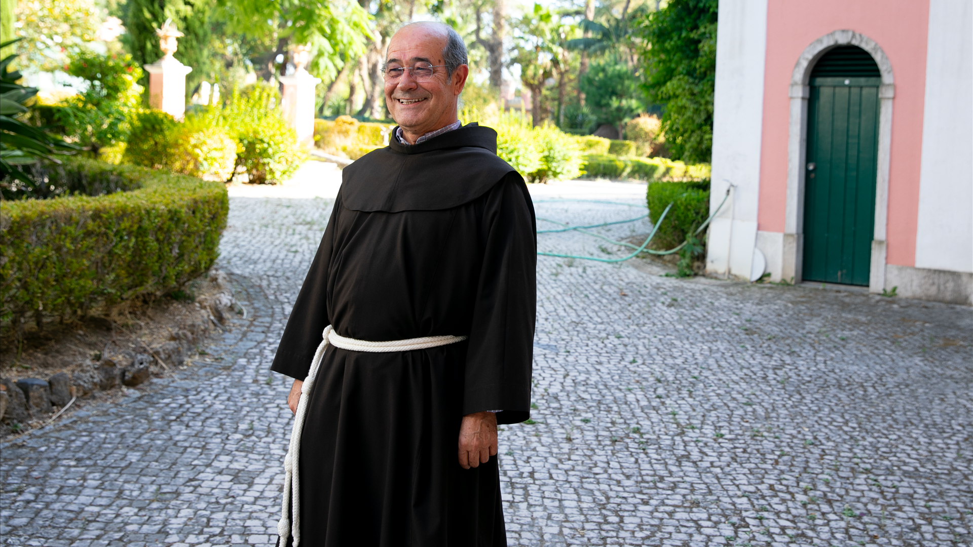 Convento Franciscano Abre as Portas: Quartos Baratos para Professores e Estudantes!