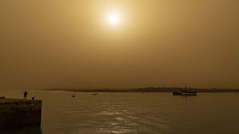 Partículas de areia do deserto atingem Santander, Espanha. Foto: Roman G. Aguilera/EPA