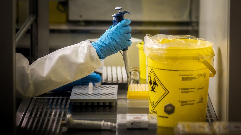 Atrasos no diagnóstico do cancro ginecológico custam vidas e milhões ao SNS