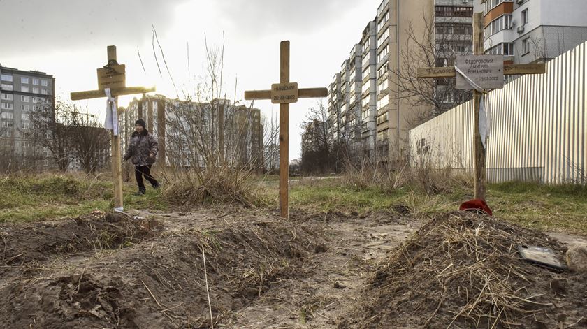 Amnistia diz que Kiev terá de investigar mais de 10 mil crimes de guerra