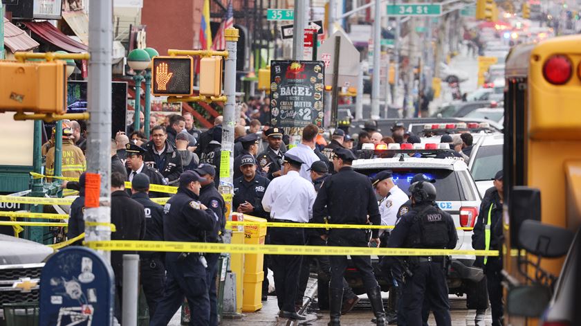 tiroteio no metro de Nova Iorque - estação de Sunset Park em Brooklyn  Foto: Justin Lane/EPA