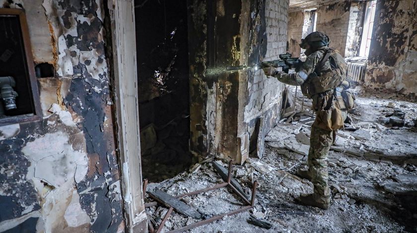 Nove mil soldados ucranianos mortos. UE planeia missão de treino