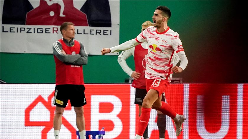 André Silva marca e Leipzig apura-se para a final da Taça