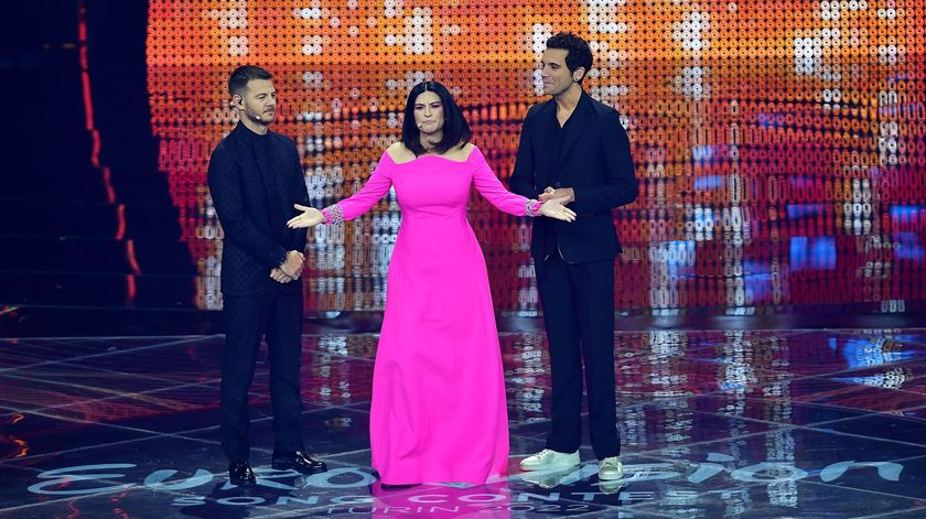 Cantora italiana Laura Pausini apresentou o Festival da Eurovisão. Foto: Alessandro Di Marco/EPA