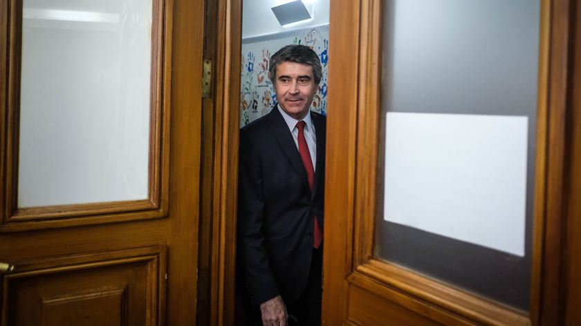 Antes de estabelecer intervenção é preciso "estudar causas" das inundações, diz ministro