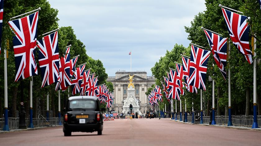 Palácio de Buckingham, o epicentro das celebrações. Foto: Andy Rain/EPA