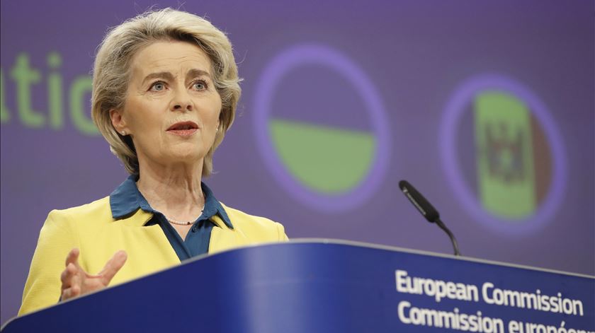 Ursula von der Leyen - Comissão Europeia recomendou hoje ao Conselho que seja concedido à Ucrânia o estatuto de país candidato à adesão à União Europeia  Foto: Olivier Hoslet/EPA