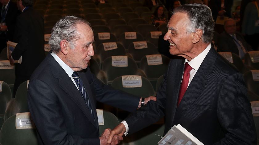 Marcelo elogia Cavaco e Eanes como figuras cimeiras dos primeiros 25 anos da democracia portuguesa