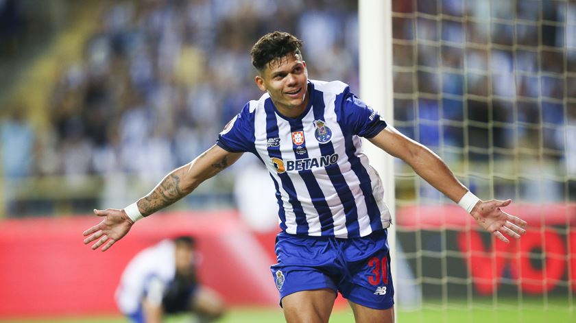 Evanilson durante o FC Porto - Tondela para a Supertaça em Aveiro. Foto: Paulo Cunha/EPA