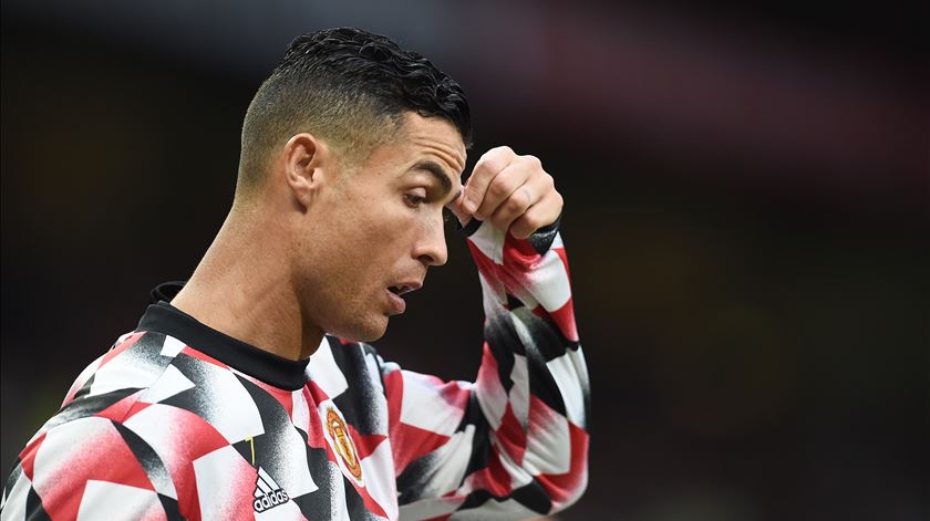 Cristiano Ronaldo passou 85 minutos no banco. Foto: Peter Powell/EPA