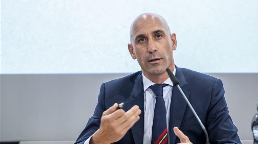 ​“Isto é inaceitável. Acabou-se”. Futebolistas contra Rubiales