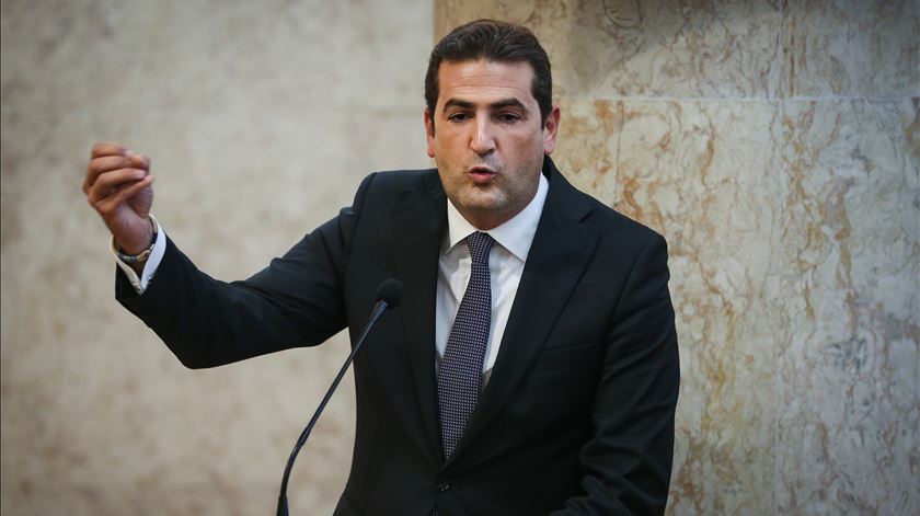 PSD recomenda recato a Costa e pergunta "quem é o PS para dar lições de estabilidade"
